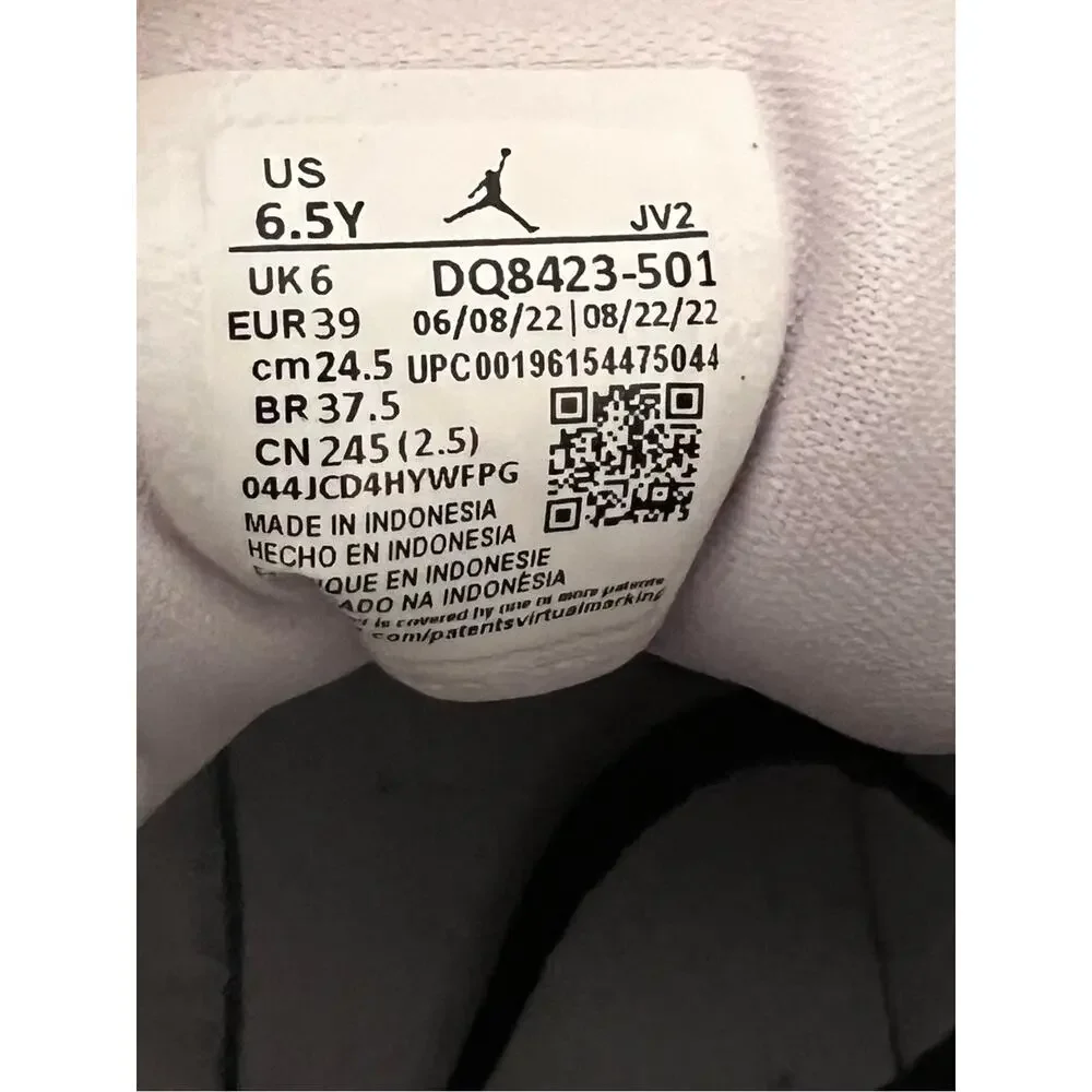 Air Jordan 1 Mid GS Barely Grape Sneakers Size 6.5